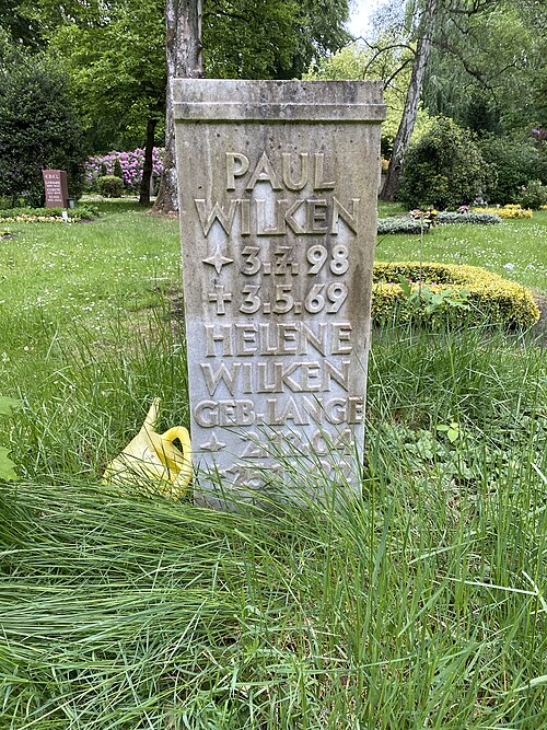 Grabstätte von Helene und Paul Wilken auf dem Ohlstätter Friedhof in Hamburg